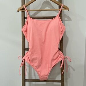 Shade & Shore Women's Ribbed Medium Coverage One Piece Swimsuit Size Medium 8-10